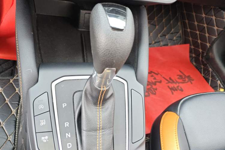 Used Ford Focus 2022 Hatchback EcoBoost 180 Automatic Performance Edition Gear Lever
