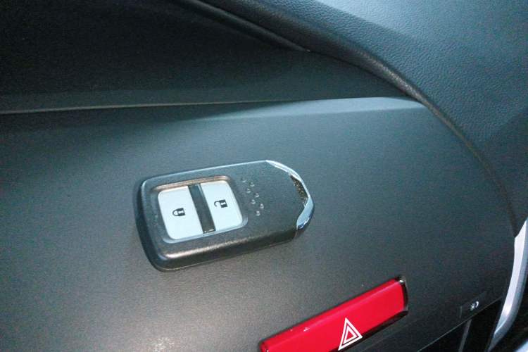 Used Honda Jade 2017 210 TURBO CVT Luxury Edition 5 Seats
