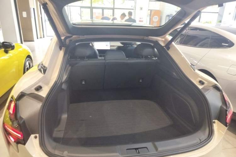 Used XPeng MONA M03 2025 600 with Ultra-Long Range Max Trunk