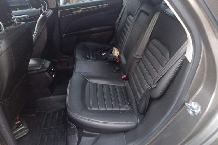 Used Ford Mondeo 2013 2.0L GTDi 200 Luxury Model