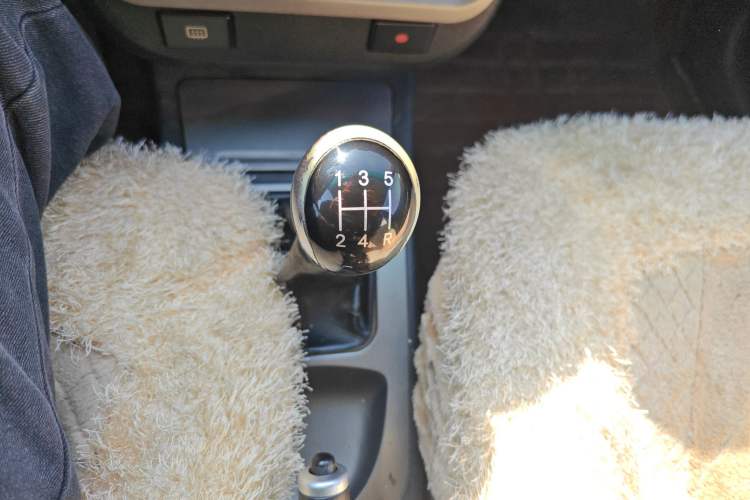 Used Geely Auto Liberty Ship 2010 1.3L Manual Wealth Edition
