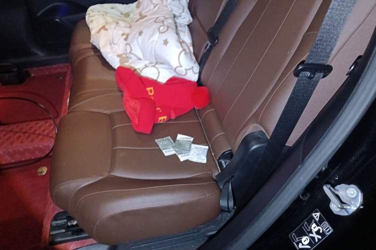 Used Mercedes-Benz GLB 2021 GLB 200 Dynamic Edition Left Rear Seat