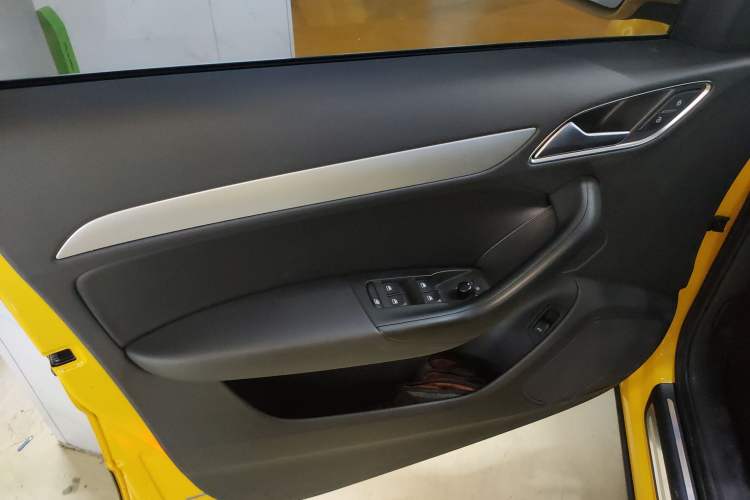 Used Audi Q3 2016 35 TFSI Fashion Model
