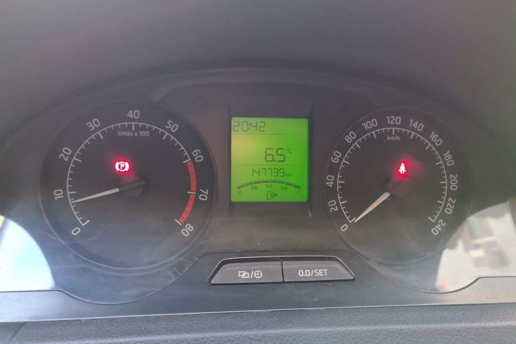 Used Skoda Rapid 2015 1.4L Manual Enjoyment Model