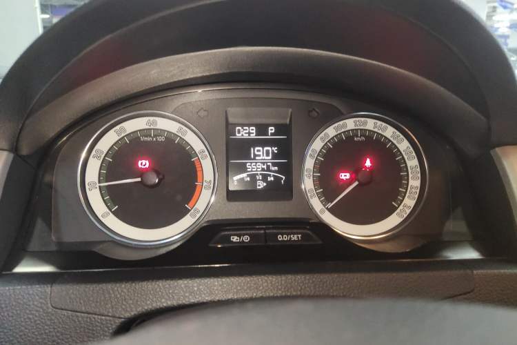 Used Skoda Rapid 2018 1.6L Automatic Comfort Edition Instrument Cluster