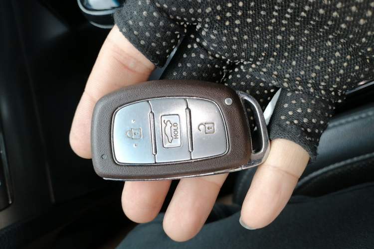 Used Hyundai Mistra 2016 1.8L Automatic Smart GLS Vehicle Key