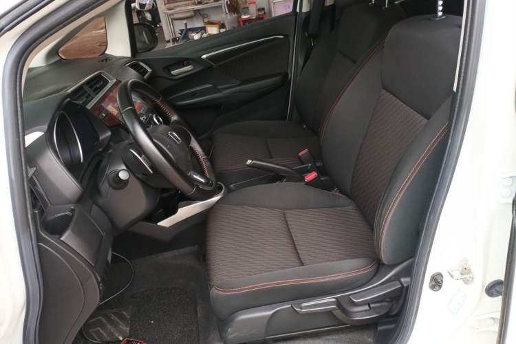 Used Honda Fit 2018 1.5L CVT Trendy Run+ Edition Left Front Seat