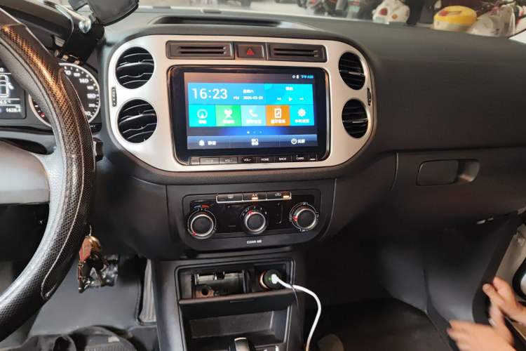 Used Volkswagen Tiguan 2017 300TSI Automatic Two-Wheel Drive Silk Road Luxury Edition