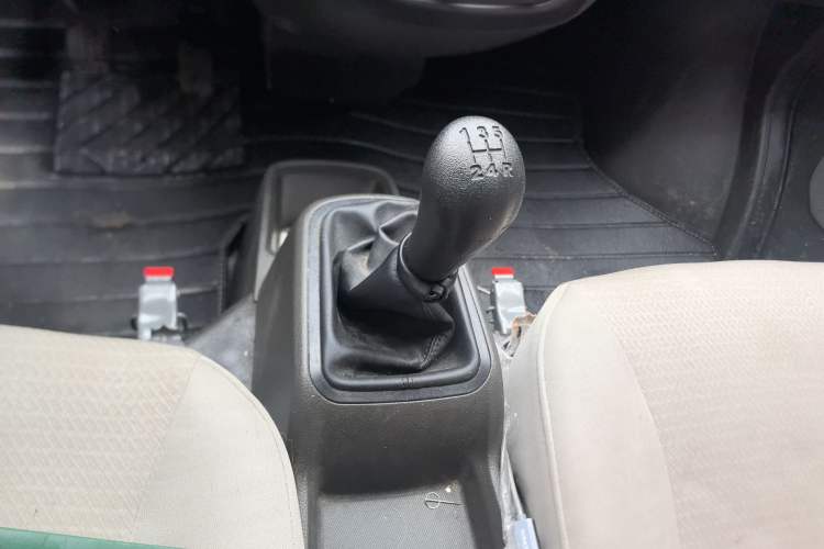 Used Wuling Rongguang S 2022 1.2L Base Version 5-Seater LSI Gear Lever