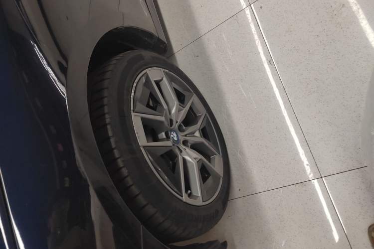 Used BMW i5 2024 eDrive 35L Luxury Package
