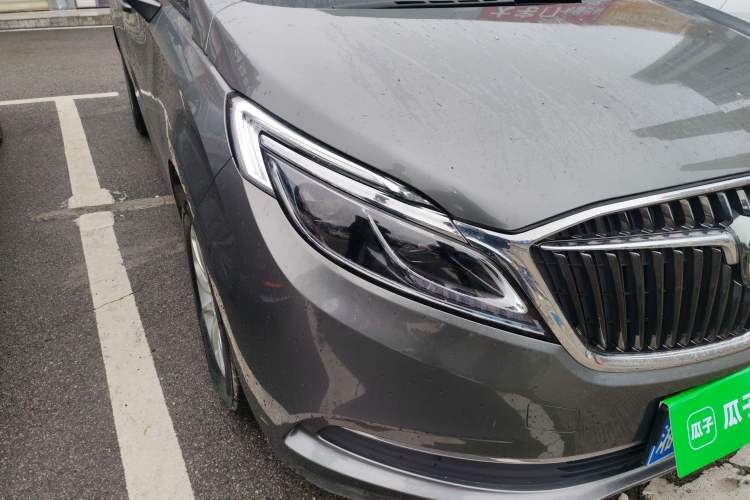 Used Buick GL8 2018 ES 28T Premium Model China VI Standard Right Front Headlight