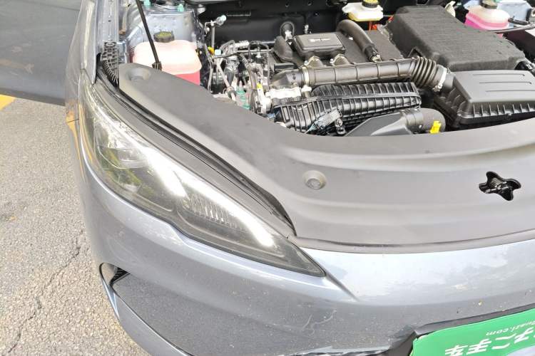 Used BYD Seal 05 DM-i 2026 Model DM-i 210KM Prestigious Version Right Front Headlight