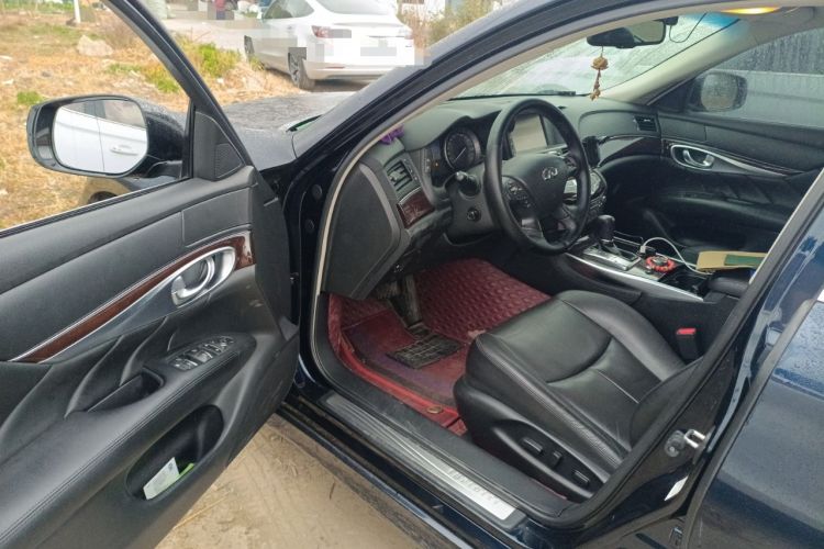 Used Infiniti Q70 2017 Q70L 2.5L Enjoyment Edition