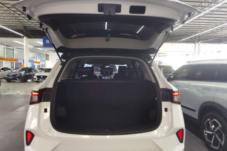 Used Wuling Asta 2021 1.5T CVT Starlight Edition
