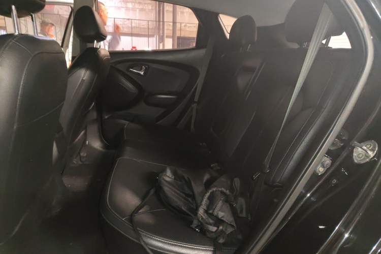 Used Hyundai ix35 2012 2.0L Automatic Two-Wheel Drive Elite Edition GLS
