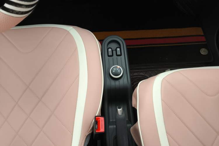 Used Wuling Hongguang MINIEV 2021 Macaron Fashion Model Lithium Iron Phosphate