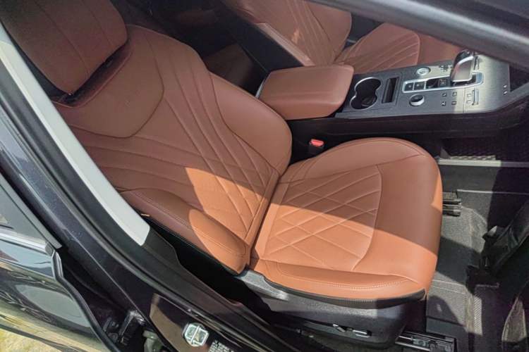 Used Chery Tiggo 8 PLUS 2022 290TGDI DCT Luxury Edition+
