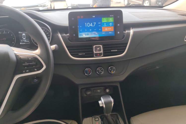 Used Baojun 730 2021 1.5T CVT Fashion Version 7 Seats