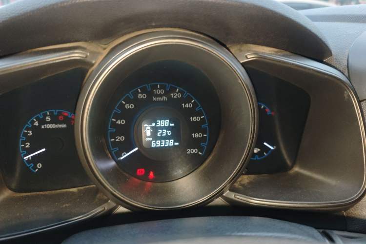 Used CHANGAN OSHAN CX70 2016 1.6L Manual Luxury Model Instrument Cluster