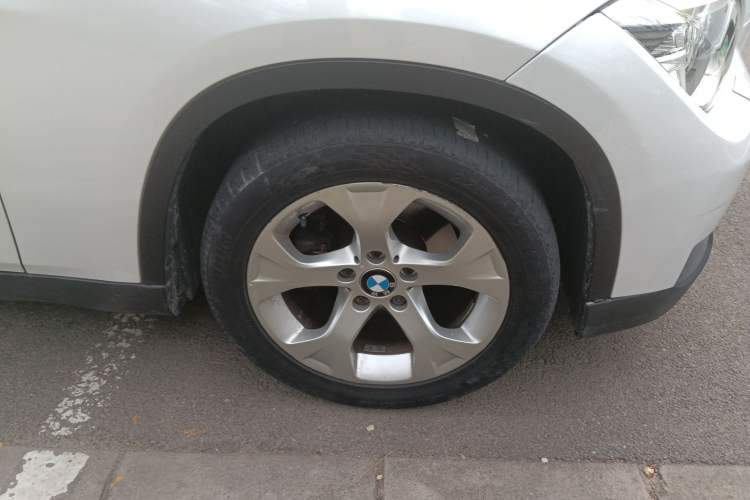 Used BMW X1 2012 sDrive18i Luxury Edition Right Front Wheel Hub