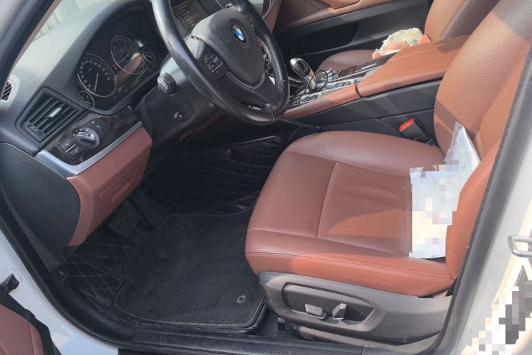 Used BMW 5 Series 2014 525Li Leading Model
