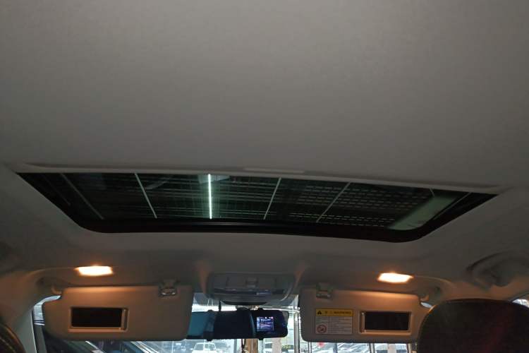 Used Roewe i5 2021 1.5L CVT Diamond Edition
