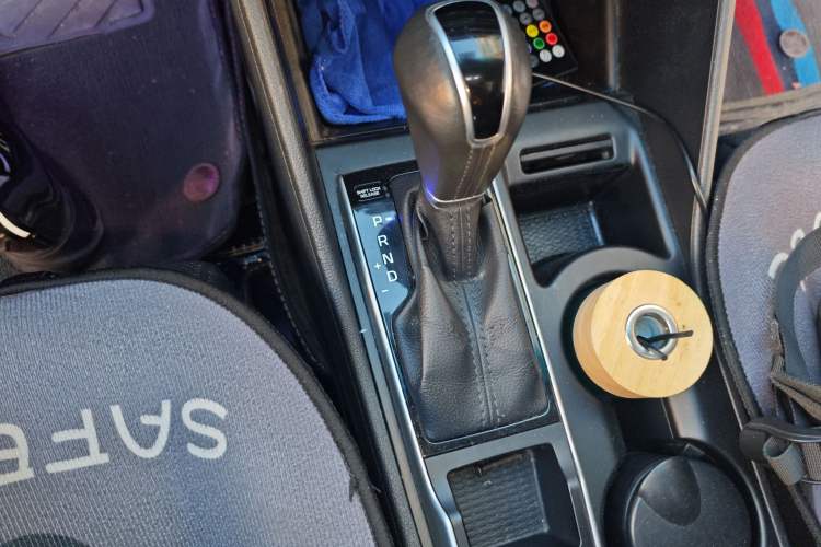 Used Hyundai Tucson 2015 1.6T Dual-Clutch Two-Wheel-Drive Smart Model Gear Lever