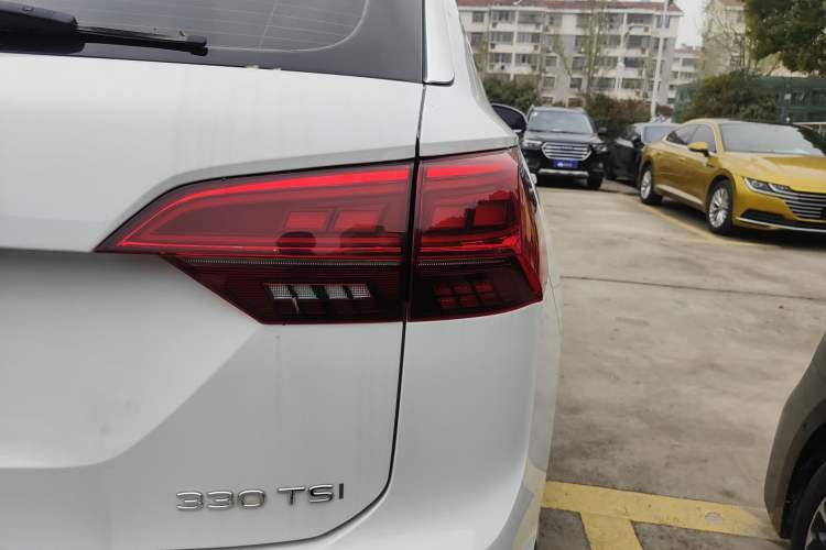 Used Volkswagen Tayron 2021 330TSI Two-Wheel Drive Luxury Smart Connectivity Version
