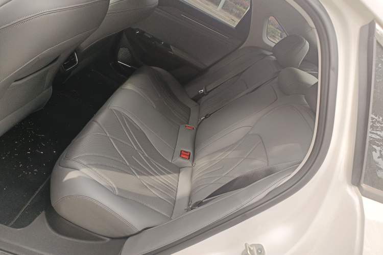 Used Geely Galaxy L6 2025 EM-i 140km Explorer+ Edition