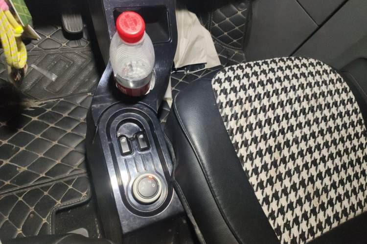 Used Wuling Hongguang MINIEV 2022 Macaron Premium Model – Lithium Iron Phosphate