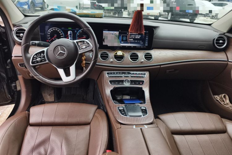 Used Mercedes-Benz E-Class 2019 E 260 L
