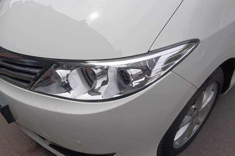 Used BYD M6 2015 2.4L Automatic Prestige Edition Left Front Headlight