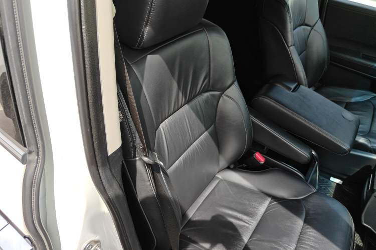 Used Honda Elysion 2016 2.4L Luxury Edition Right Front Seat