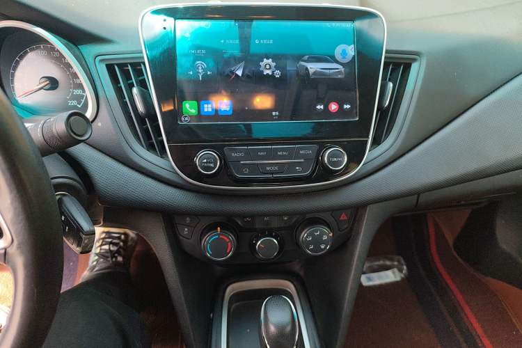 Used Chevrolet Monza 2020 Light Hybrid Redline 320T Dual-Clutch Thrilling Edition