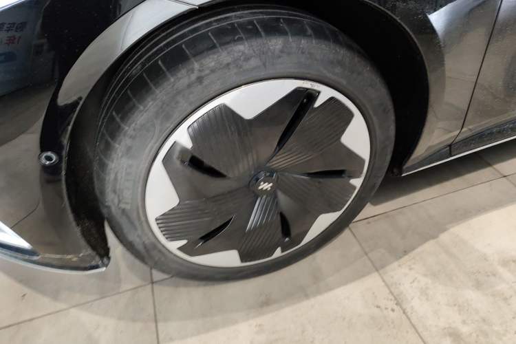 Used IM L7 2022 Dynamic Model