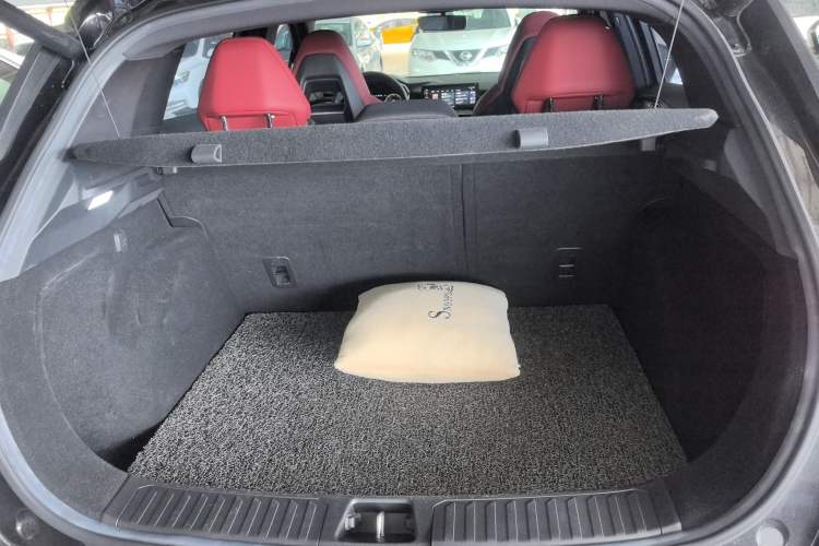 Used Lynk & Co 06 2020 1.5T JinPro model