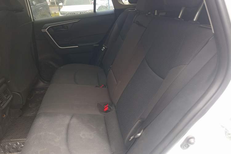 Used Toyota RAV4 2023 2.0L CVT Two-Wheel Drive Urban Edition
