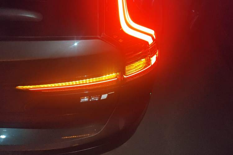 Used Volvo V90 2024 Cross Country B5 AWD Smart Range Edition