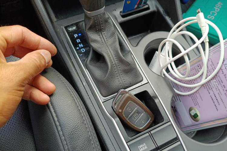 Used Hyundai Tucson 2015 1.6T Dual-Clutch Two-Wheel-Drive Smart Model Vehicle Key