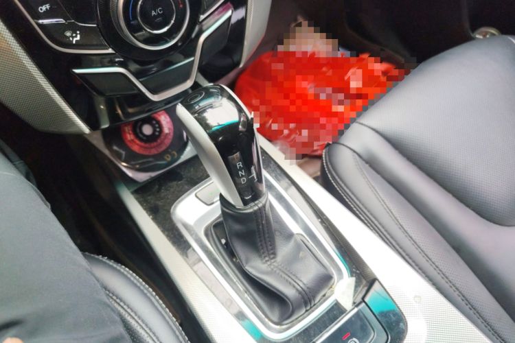 Used Luxgen U6 SUV 2015 1.8T Fashion Edition Gear Lever