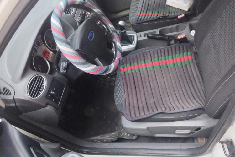 Used Ford Focus 2013 Hatchback Classic 1.8L Manual Base Model