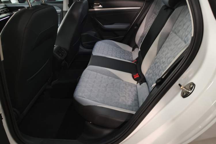 Used Volkswagen Lavida 2024 300TSI DSG Full-Comfort Edition Left Rear Seat