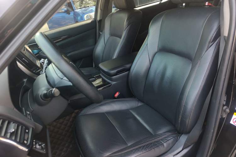 Used Toyota Crown 2018 2.0T Fashion Edition
