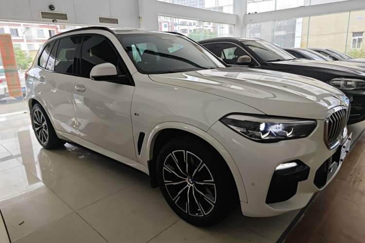 Used BMW X5 2019 xDrive40i M Sport U.S. specification
