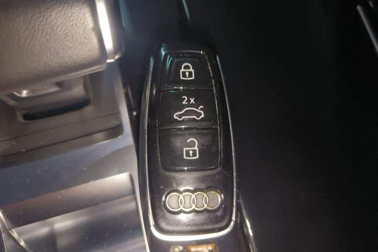 Used Audi A8 New Energy 2022 A8L 60 TFSIe quattro Collection Edition
