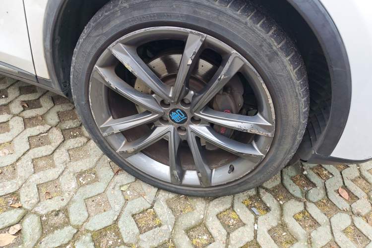 Used BYD Tang New Energy 2018 DM 2.0T All-Wheel Drive Smart Connect Genesis Edition 7 Seats China V Emission Standard
