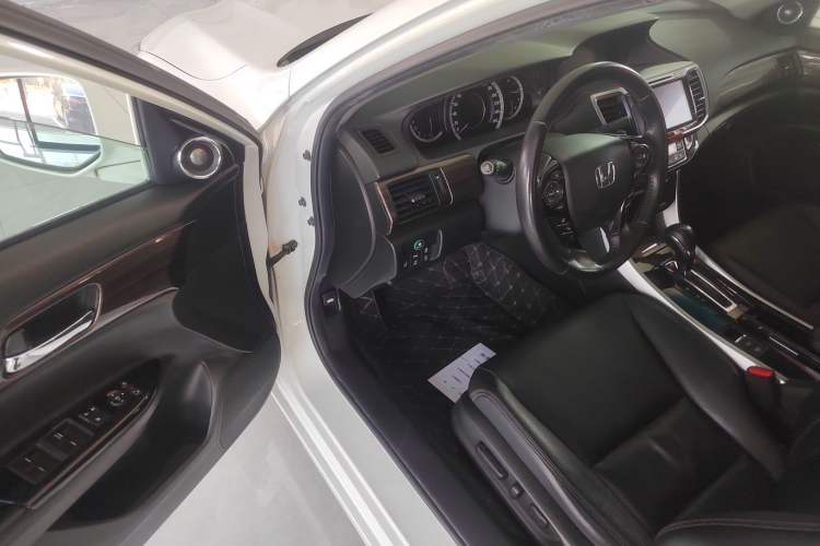 Used Honda Accord 2016 2.4L Prestige Edition
