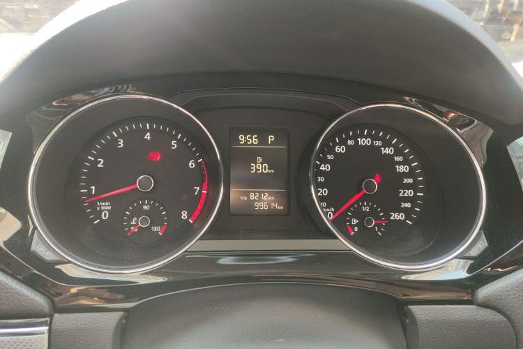 Used Volkswagen Sagitar 2017 230TSI Automatic Comfort Version