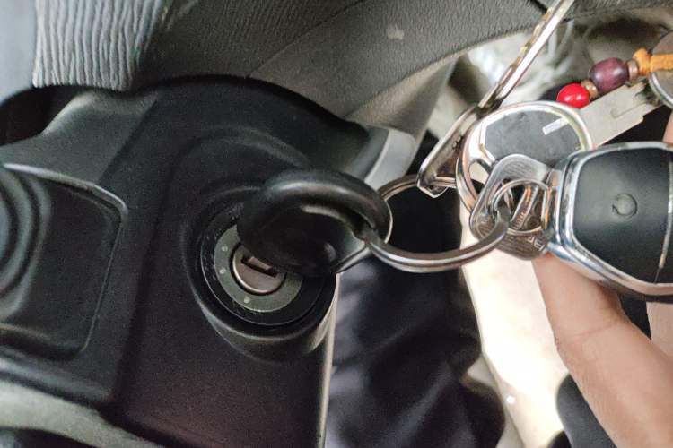 Used Wuling Hongguang 2015 1.2L S Base Model China IV
