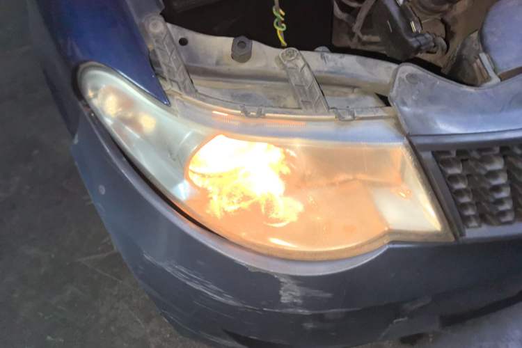 Used Wuling Hongguang 2014 1.5L Base Version Right Front Headlight
